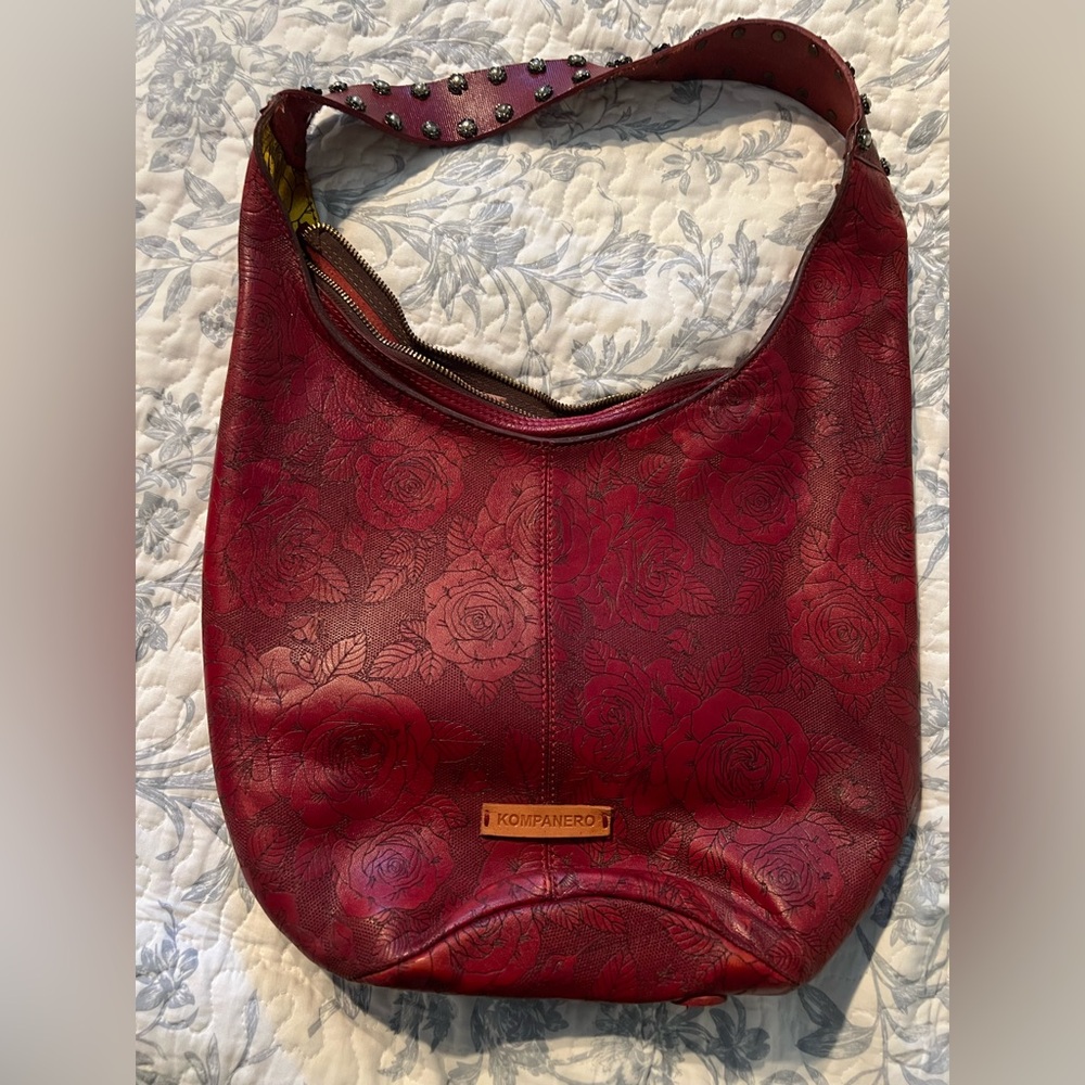 Red Leather Kompanero Purse